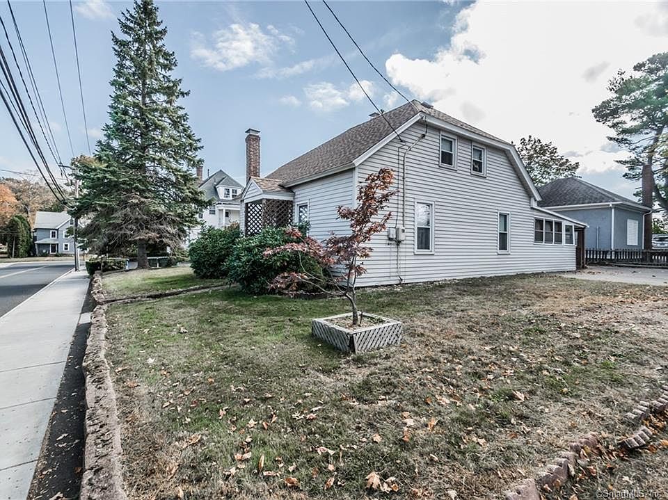 1st image of 18 Woodland St