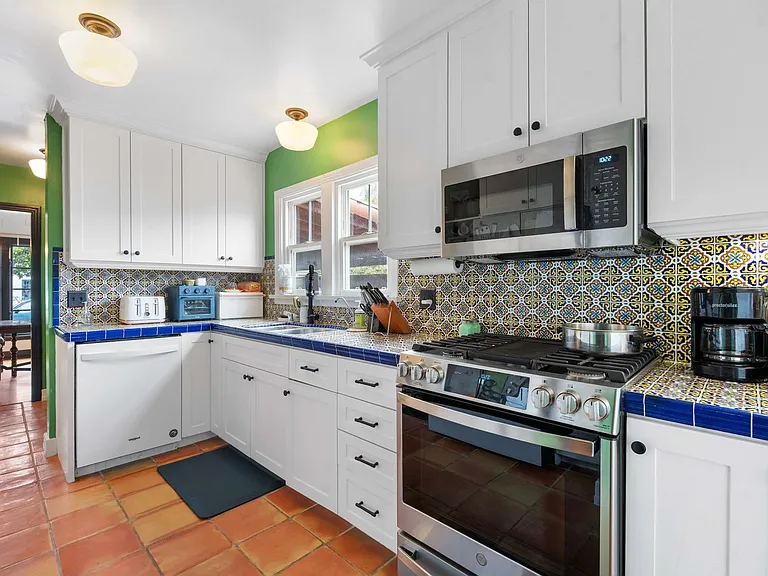 2615 Myrtle Ave — Photo 14
