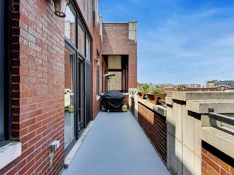 1417 W Chicago Ave #3 — Photo 10