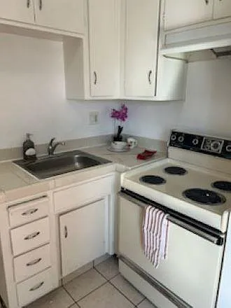 West Village Apartments — Photo 21