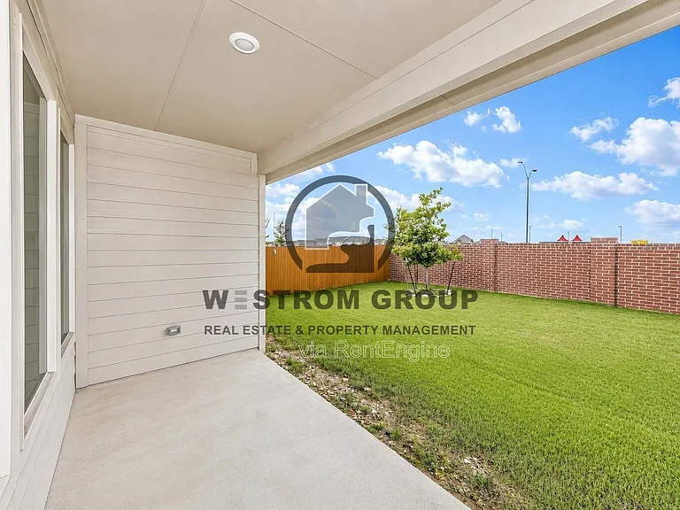 2600 Starwater Dr — Photo 35
