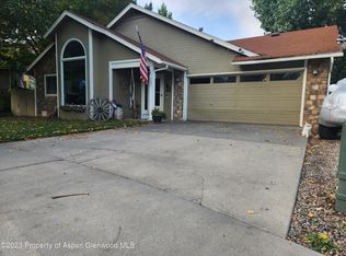 463 Palmetto Dr, New Castle, CO 81647