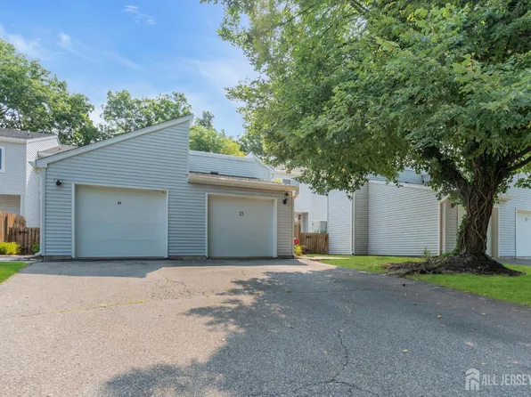 23 Krenkel Ct, Flemington, NJ 08822