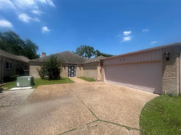418 Fox Briar Ln, Sugar Land, TX 77478