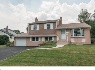 106 Sandra Ave, Willow Grove, PA 19090