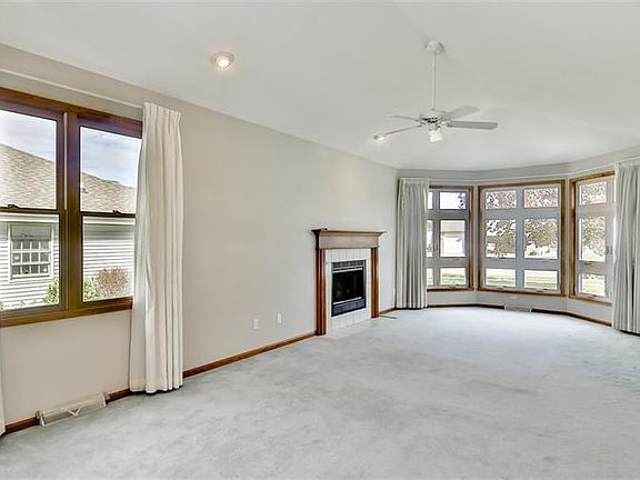 5th image of 11234 Yarby Ln