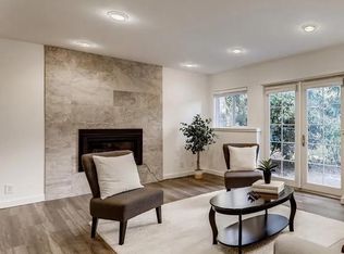 15911 SE 43rd St #2, Bellevue, WA 98006