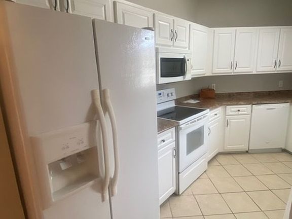 4th image of 731H Bragg Dr