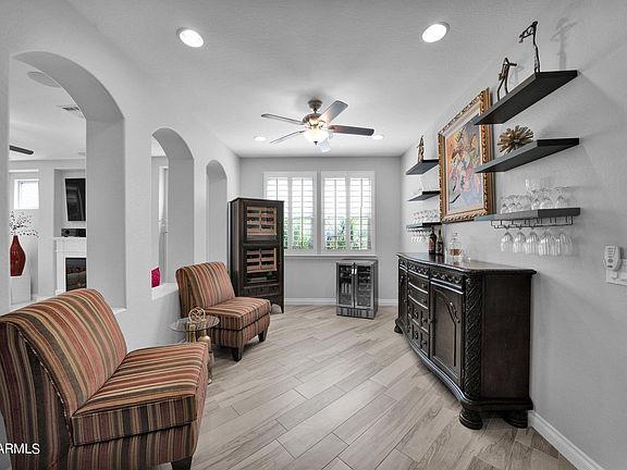 5th image of 610 E LADDOOS Avenue