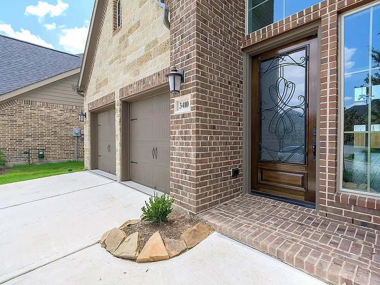 3410 Willow Crescent Ct — Photo 7