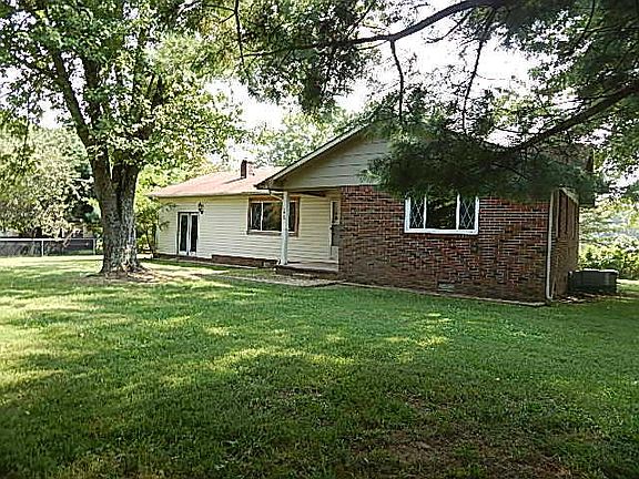 5th image of 707 Iris Ave