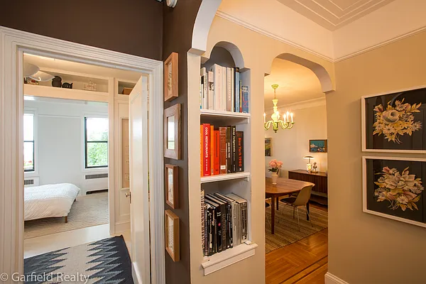 Sold by Garfield Realty  | media 19