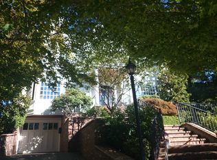 3396 46th Ave NE, Seattle, WA 98105