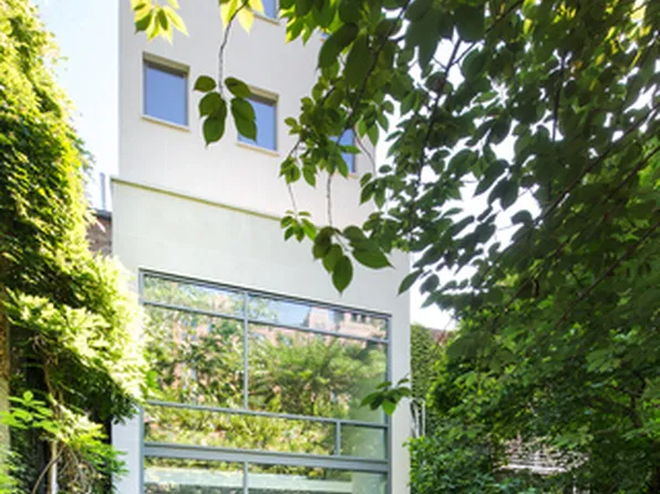 450 West 25th Street image 1 of 12