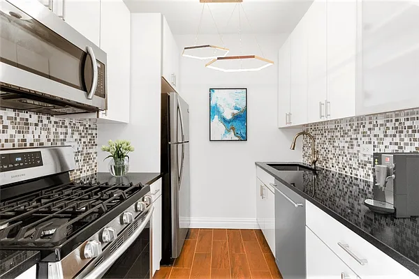 Sold by Corcoran | media 4