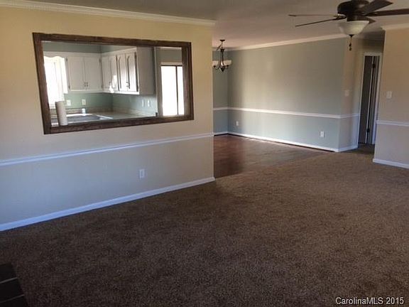 5th image of 703 Sunridge Dr