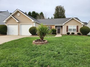 12109 Chantress Ln, Charlotte, NC 28215