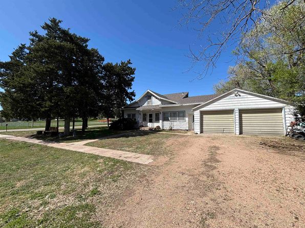 603 E 12th St, Larned, KS 67550