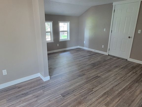 5th image of 248 W 17th St #1