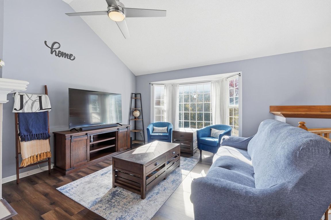 next background image