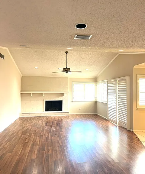 2028 Fairmeadow Dr — Photo 14