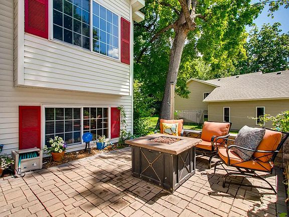 2nd image of 1361 Mockingbird Dr