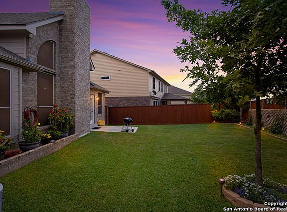 3rd image of 321 Golden Bear Dr