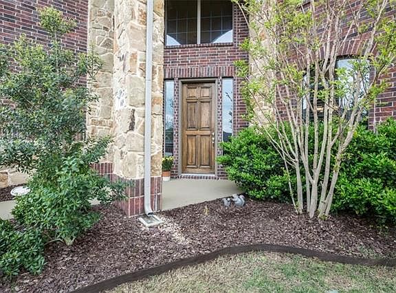 4th image of 609 Wellington Dr