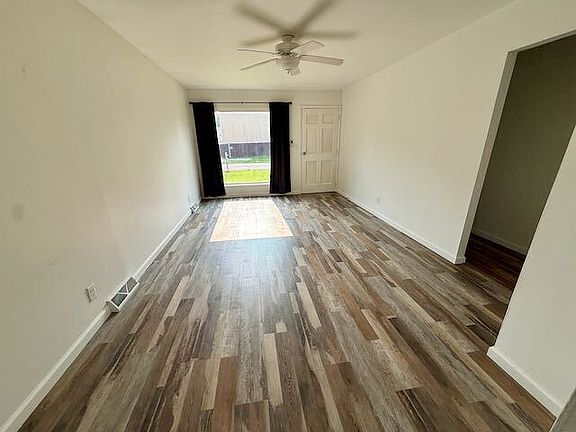 2nd image of 3919 N Boulevard Ave