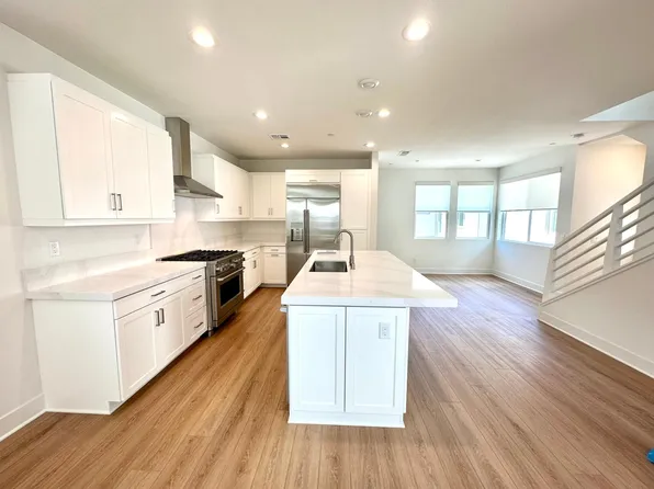 10751 Renegade Ct, San Diego, CA 92126