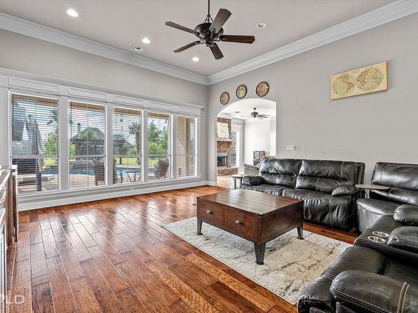 221 Cattail Trl, Benton, LA 71006