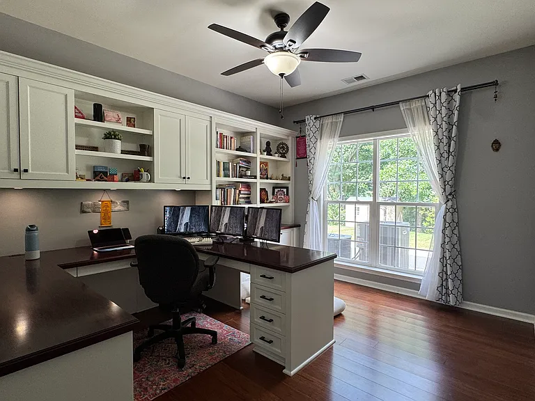 9542 Oswald Ln — Photo 22