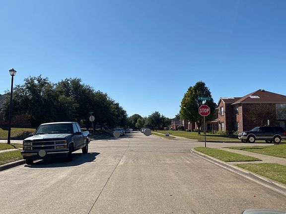 5th image of 1109 Waterview Dr