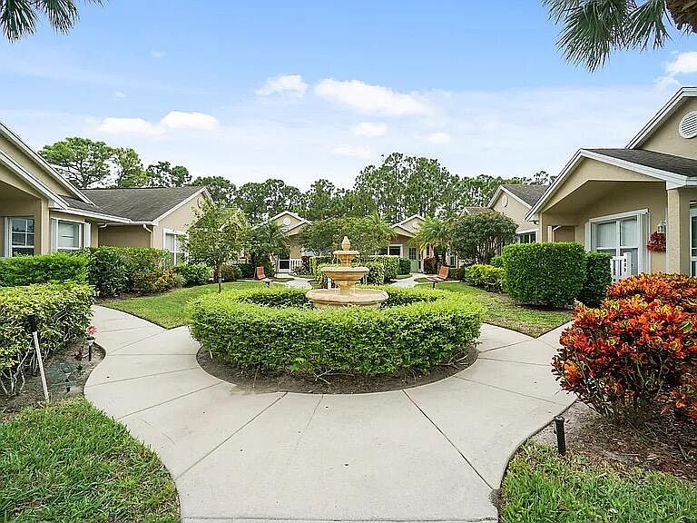 1st image of 613 NW San Remo Circle