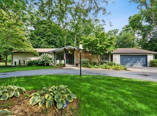 2954 W Bluffwood Ter, Saint Joseph, MI 49085