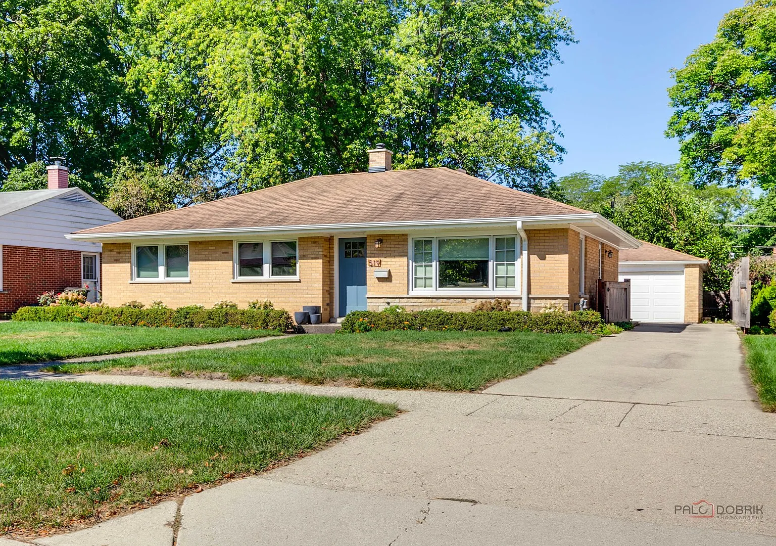 3 bed, 1.5 bath, 1241 sqft, $3,200 — Photo 1