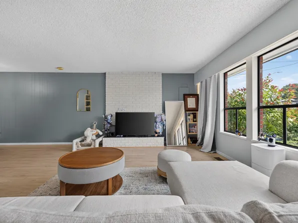 9171 No 4 Rd, Richmond, BC V7A 2Y8