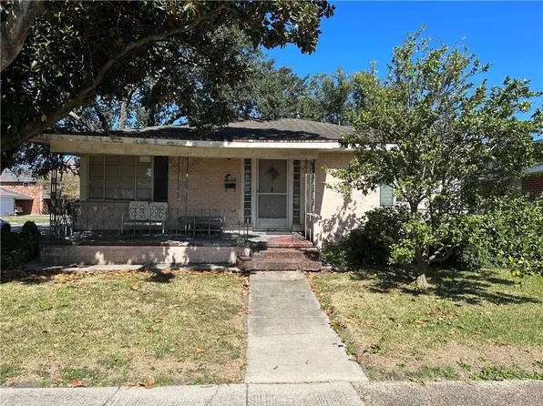 825 Live Oak St, Metairie, LA 70005