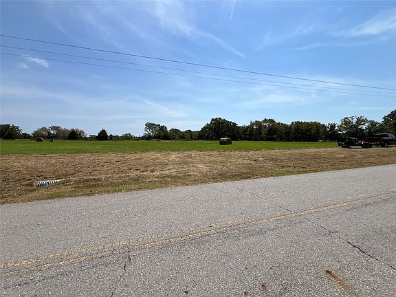 2nd image of 10218 S Bentley Rd