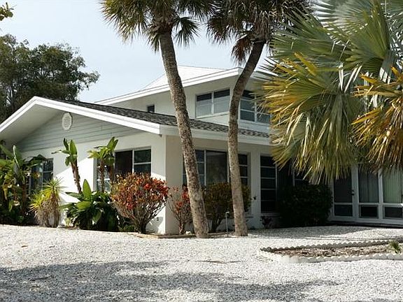 5th image of 155 Sabal Ln
