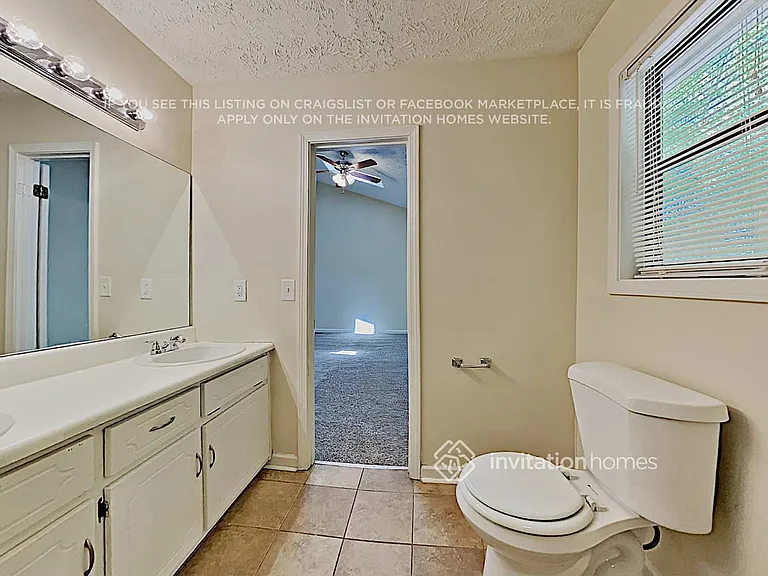4042 Maxanne Dr NW — Photo 16