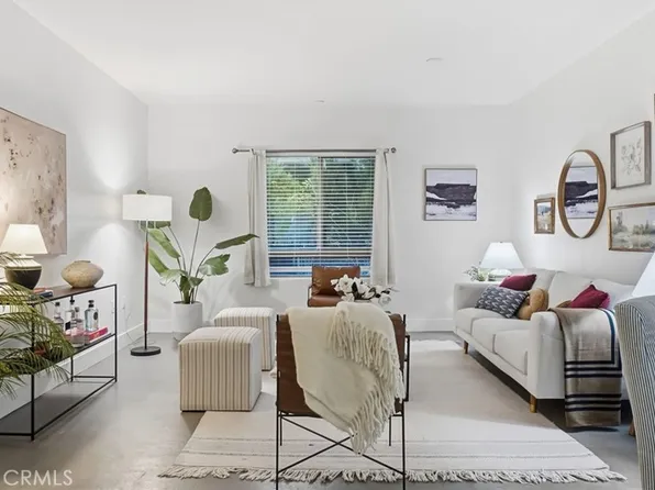5232 Satsuma Ave, North Hollywood, CA 91601