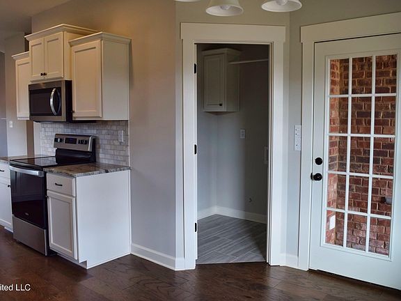 5th image of 8768 Stroud Dr