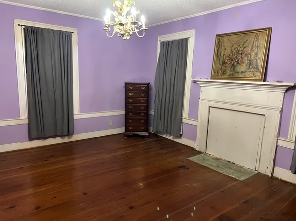 112 W Lafayette St, Marion, AL 36756