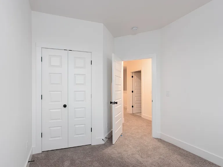 115 High Park Cir — Photo 31