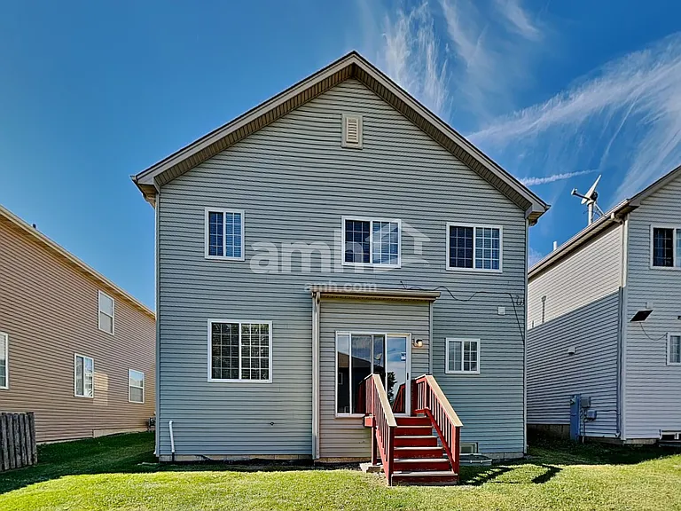 1204 Stonecrop Ln — Photo 21