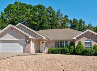 13 Cresswell Dr, Bella Vista, AR 72714