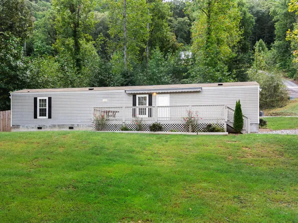 85 Wounded Knee Lane, Hayesville, NC 28904