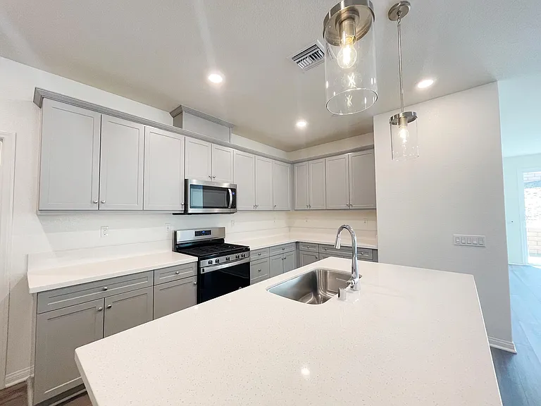 7793 Sunny Gulch Ct — Photo 2