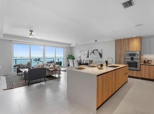 1020 Sunset Point Rd PENTHOUSE 605, Clearwater, FL 33755